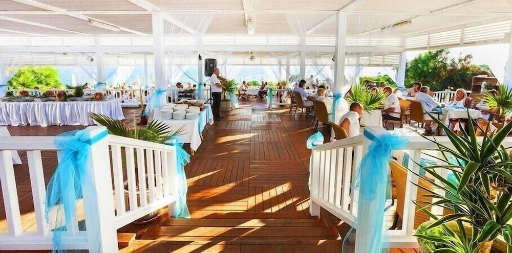 Maxholiday Hotels Stone Palace Side Colakli Екстериор снимка