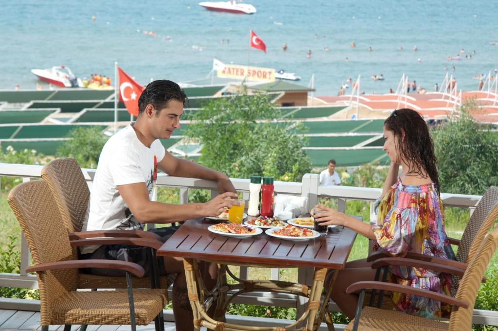 Maxholiday Hotels Stone Palace Side Colakli Екстериор снимка